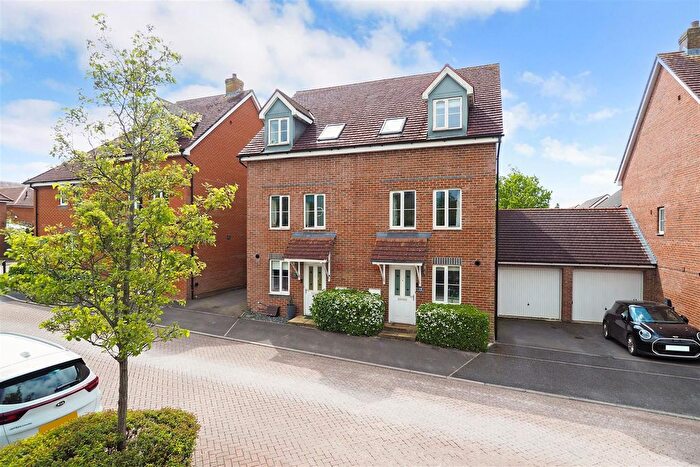 3 Bedroom Semi-Detached House For Sale In Kings Chapel Road, Picket Piece, Andover, SP11