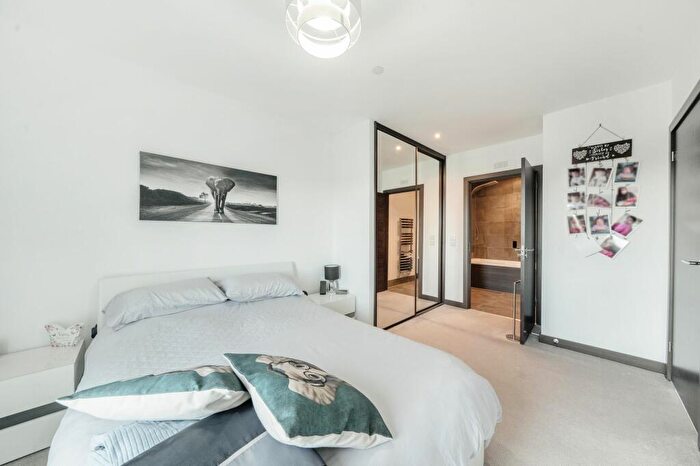 1 Bedroom Flat For Sale In Fairfax Drive, Prospects Place, SS0