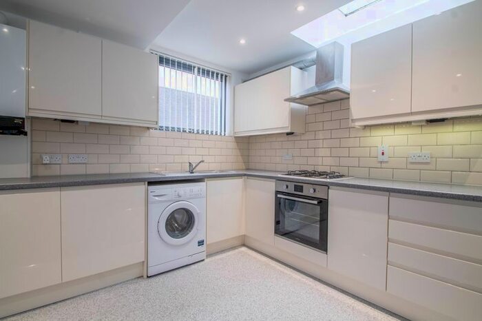 1 Bedroom Flat To Rent In High Street, Dartford DA1