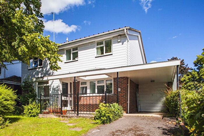4 Bedroom Detached House To Rent In Nuns Acre, Reading, RG8