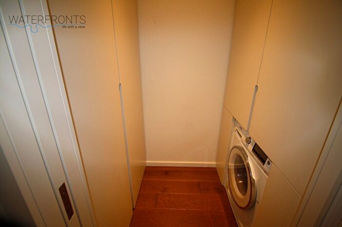 3 Bedroom Flat To Rent In Lillie Square, London, SW6