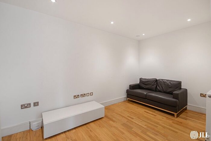 Studio To Rent In Indescon Court, Canary Wharf, E14