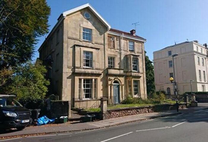 4 Bedroom Flat To Rent In Ref – Pembroke Road, BS8