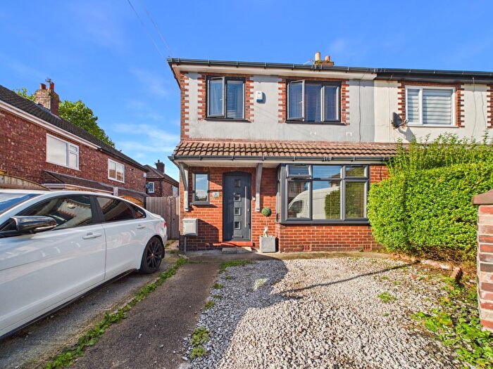 3 Bedroom Semi Detached House For Sale In Midgley Crescent, Ashton-Under-Lyne, Greater Manchester, OL6