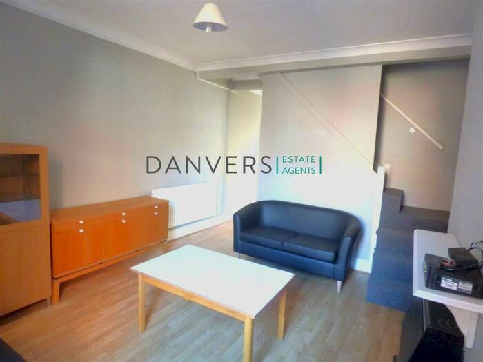 3 Bedroom Terraced House To Rent In Rydal Street, Leicester, LE2