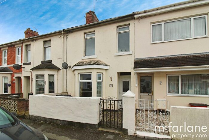 2 Bedroom Terraced House For Sale In Rose Street, Swindon, SN2