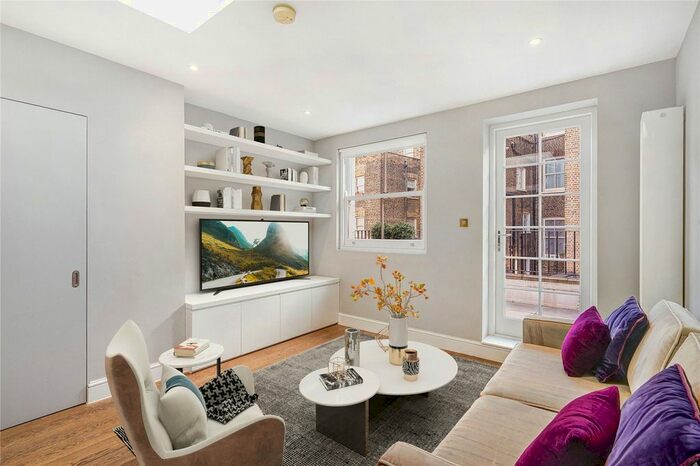 5 Bedroom Flat To Rent In Collingham Place, Earls Court, London, SW5