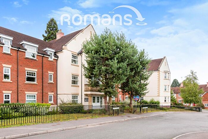 2 Bedroom Flat To Rent In Bromfield Place, Fleet, Hampshire, GU51