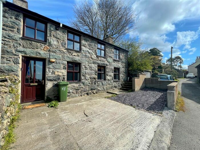 2 Bedroom Semi-Detached House For Sale In Chapel Street, Rhiwlas, Bangor, Gwynedd, LL57