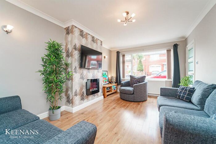 3 Bedroom Semi Detached House For Sale In East Meade, Swinton, Manchester, M27