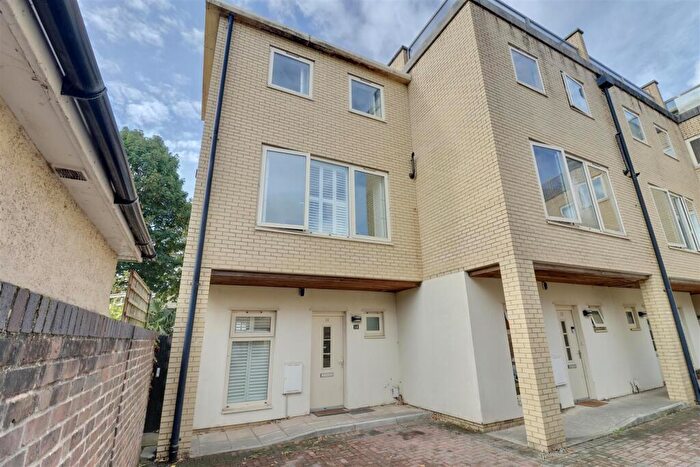 4 Bedroom Terraced House For Sale In Nelson Road, Southsea, PO5