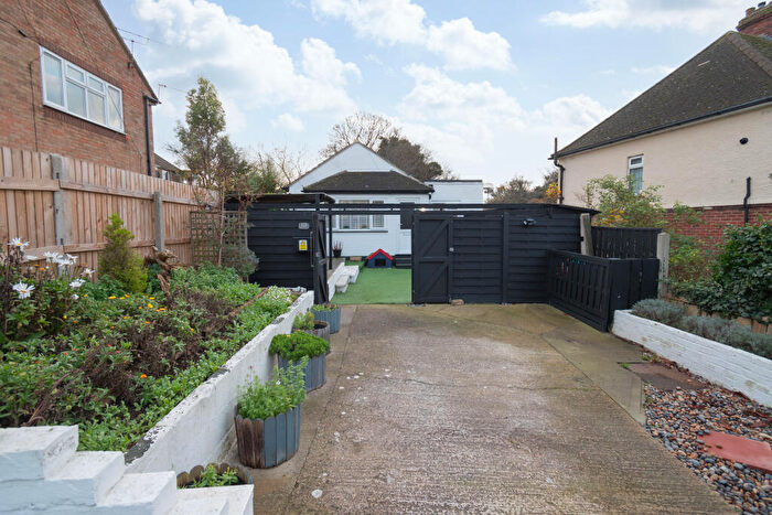 2 Bedroom Bungalow For Sale In Coleman Crescent, Ramsgate, CT12