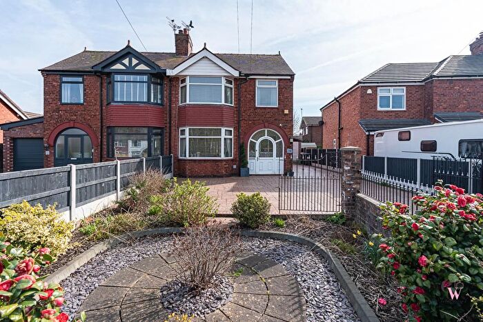 3 Bedroom Semi-detached House For Sale In Middlewich Road, Winsford, CW7