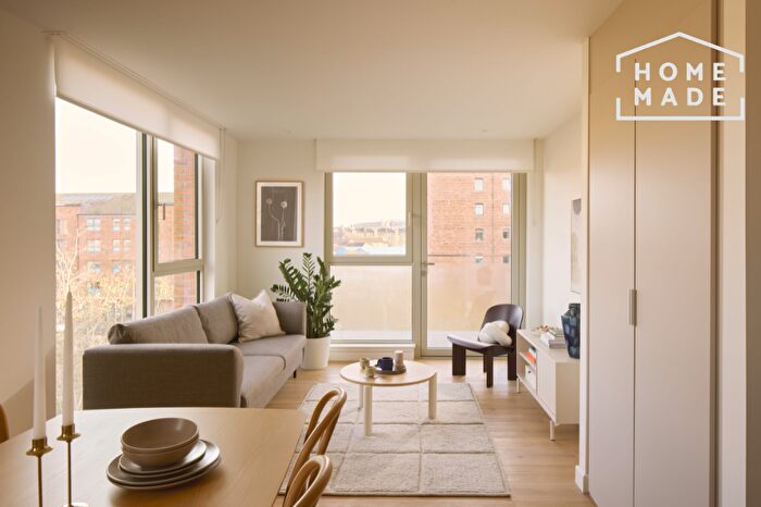3 Bedroom Flat To Rent In PLATFORM_ In Edinburgh, EH6