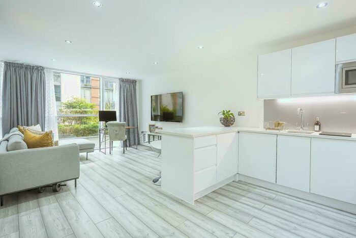 1 Bedroom Apartment To Rent In Baltic Apartments, Royal Victoria Dock, E16