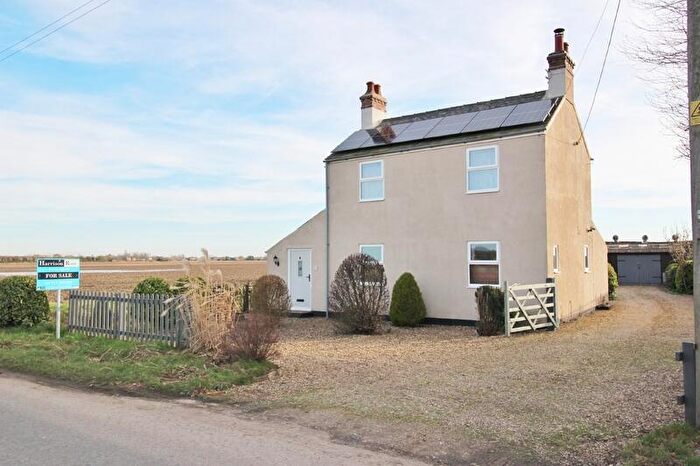 2 Bedroom Cottage For Sale In Starlode Drove, West Pinchbeck, Spalding, PE11