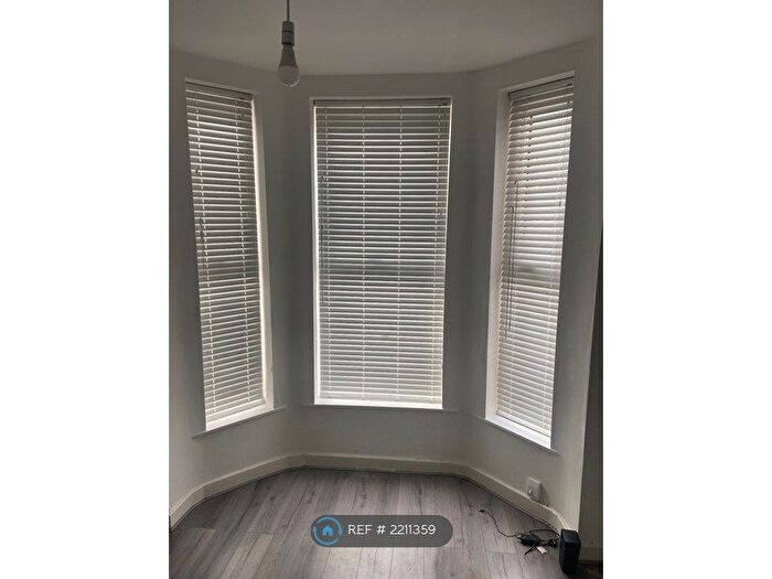 1 Bedroom Flat To Rent In Stanley Road, Bootle, L20