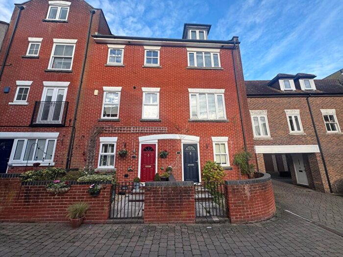 3 Bedroom End Of Terrace House To Rent In Riverside Place, Fordingbridge, SP6