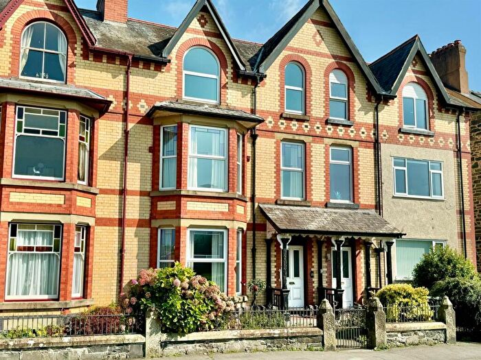 6 Bedroom House For Sale In Station Road, Llanrwst, LL26