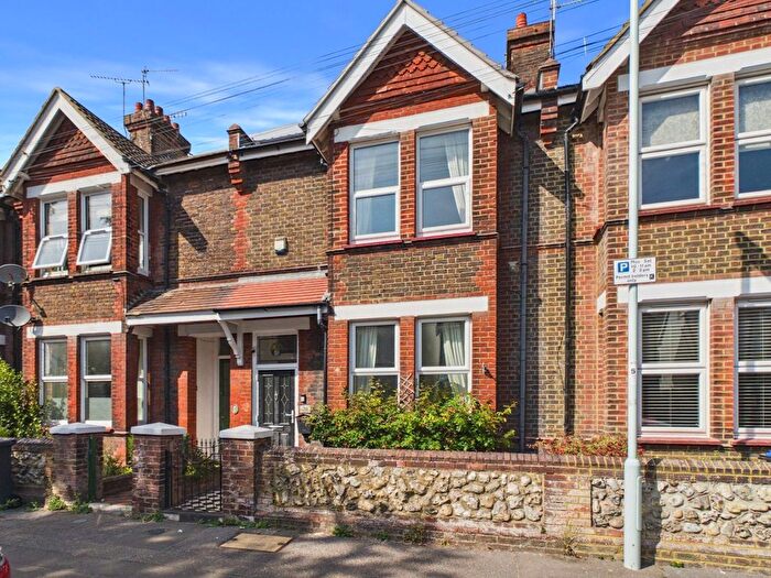 4 Bedroom Terraced House For Sale In Bridge Road, Worthing, BN14