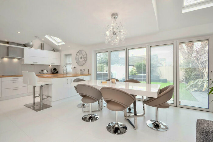 4 Bedroom Detached House To Rent In Southsea, Hampshire, PO4