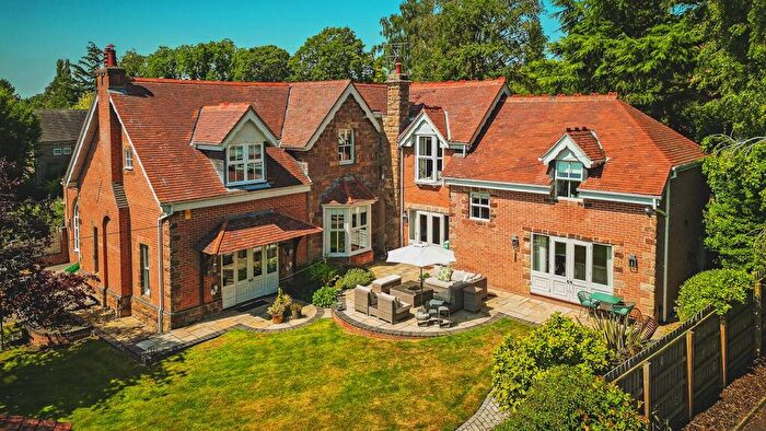 5 Bedroom Detached House For Sale In Hazelwood Road, Duffield, Belper, Derbyshire, DE56