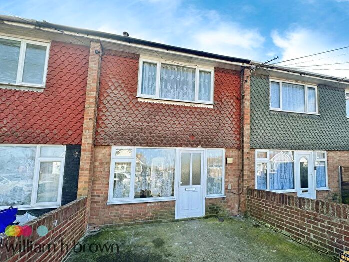 3 Bedroom House To Rent In Broadway, Jaywick, Clacton-On-Sea, CO15