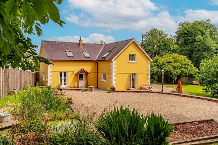 4 Bedroom Detached House For Sale In Trelech, Carmarthen, SA33