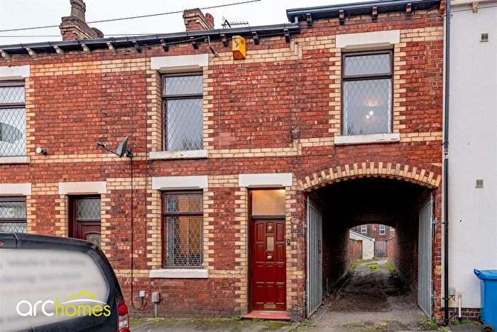 3 Bedroom Terraced House For Sale In Carr Street, Hindley, Wigan, WN2