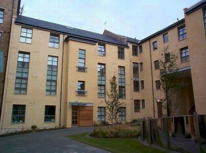 1 Bedroom Flat To Rent In Old Tolbooth Wynd, Old Town, Edinburgh, EH8