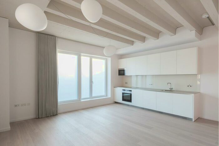 1 Bedroom Flat To Rent In The Park Lofts, Albany Street, NW1