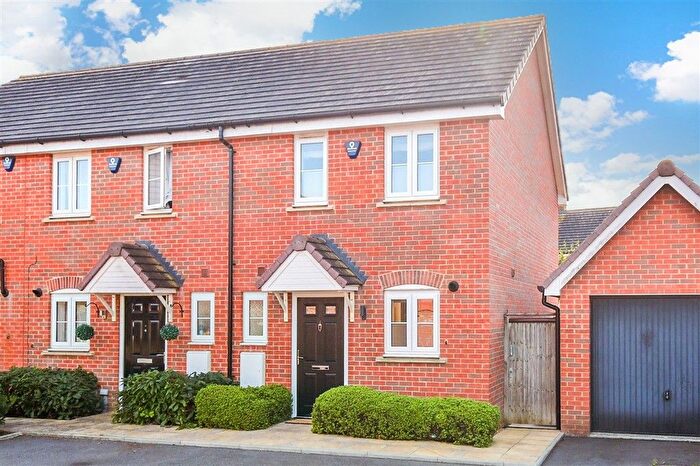 2 Bedroom End Terrace House For Sale In Hadaway Road, Maidstone, Kent, ME17
