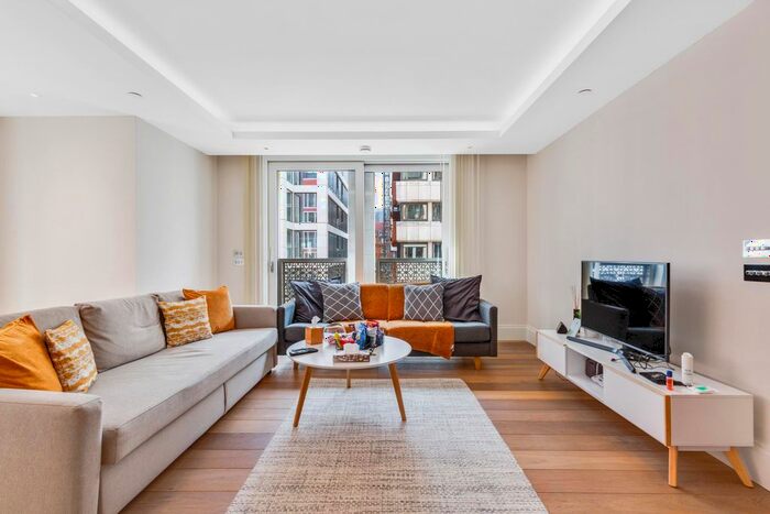 2 Bedroom Flat To Rent In Savoy House, Strand, London, WC2R