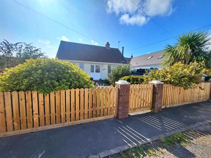 4 Bedroom Detached Bungalow For Sale In Trewarren Drive, St. Ishmaels, Haverfordwest, SA62