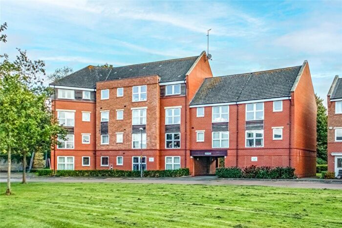 1 Bedroom Apartment To Rent In Celsus Grove, Old Town, Swindon, Wiltshire, SN1