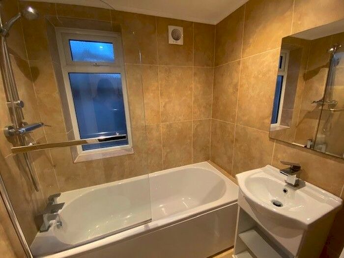 2 Bedroom Property To Rent In Hollington Old Lane, St. Leonards-On-Sea, TN38