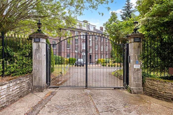 3 Bedroom Apartment For Sale In Park Lawn, Farnham Royal, Slough, Buckinghamshire, SL2