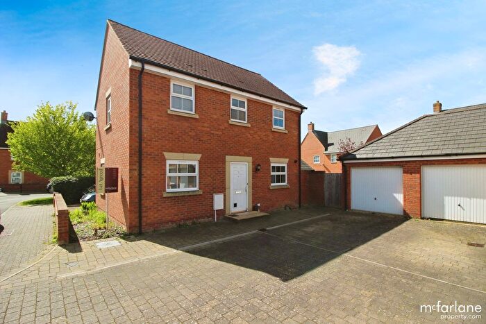 3 Bedroom Detached House To Rent In Horsley Close, Swindon, SN25