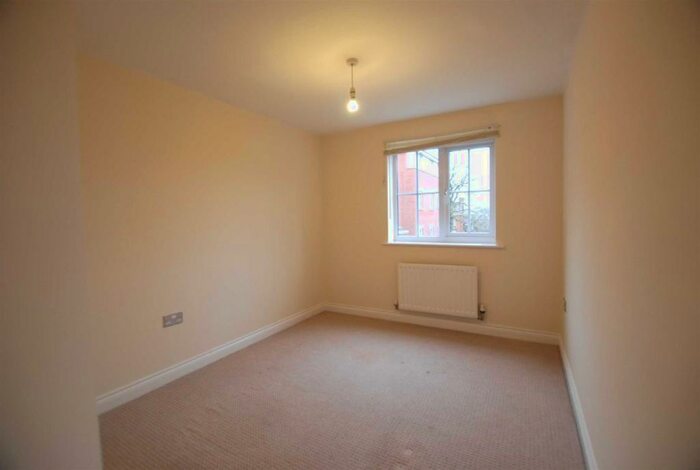 2 Bedroom Apartment To Rent In Derby Court, Bury, BL9
