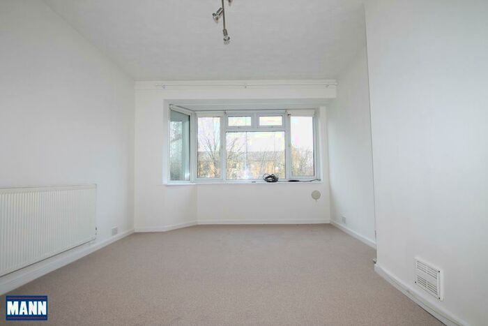 3 Bedroom House To Rent In Princes Road, Dartford, DA2