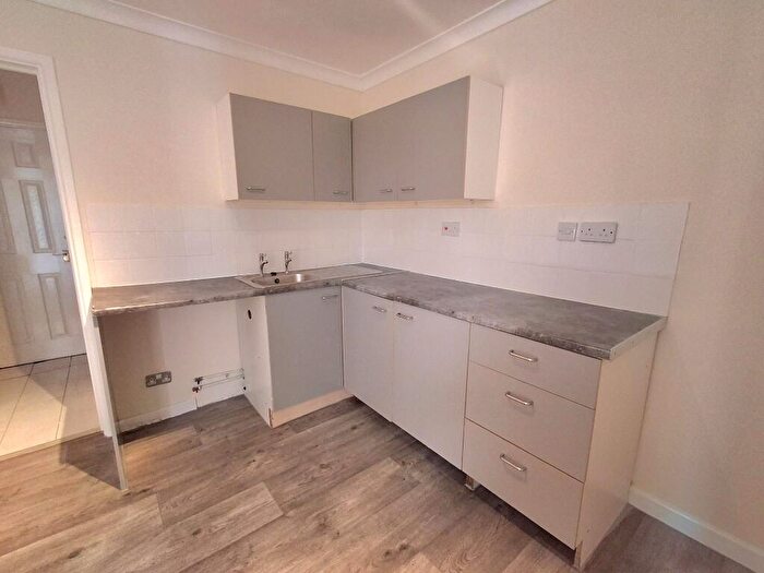 1 Bedroom Apartment To Rent In Hazleton Way, Waterlooville, PO8