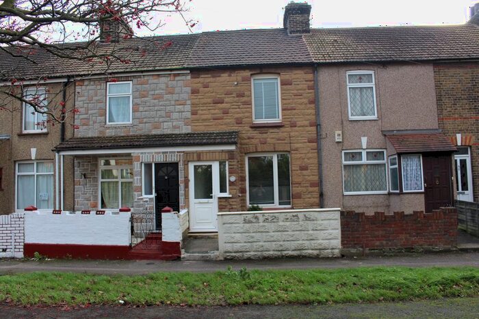 2 Bedroom Town House To Rent In Arthur Street, Arthur Street, Grays, RM17