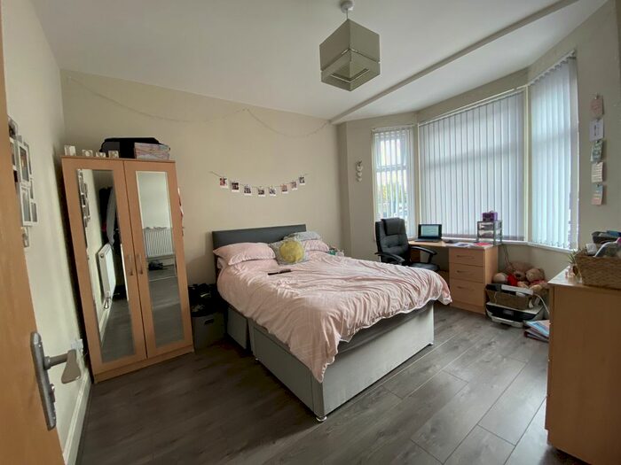 4 Bedroom Property To Rent In Gelligaer Street, Cathays, Cardiff, CF24