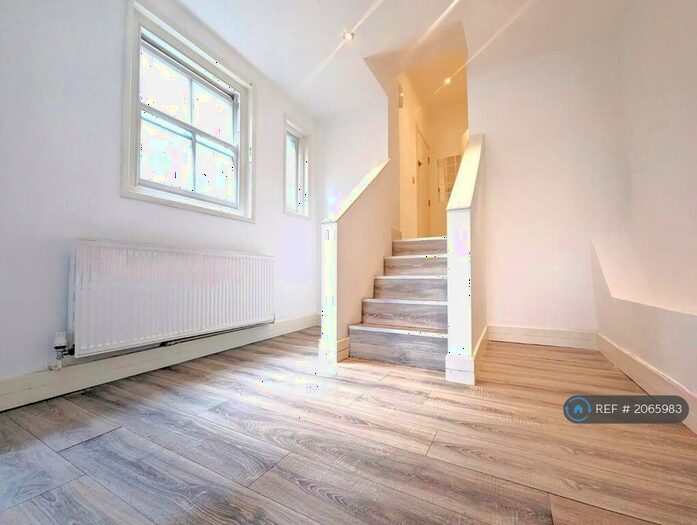 1 Bedroom Flat To Rent In High Road, London, E11