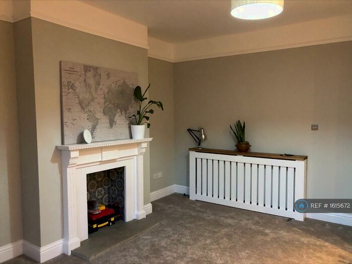 1 Bedroom Flat To Rent In Park Avenue, Hull, HU5