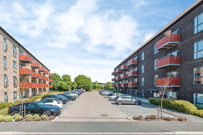 2 Bedroom Flat For Sale In Buttermere Way, West Thurrock, Grays, Essex, RM20