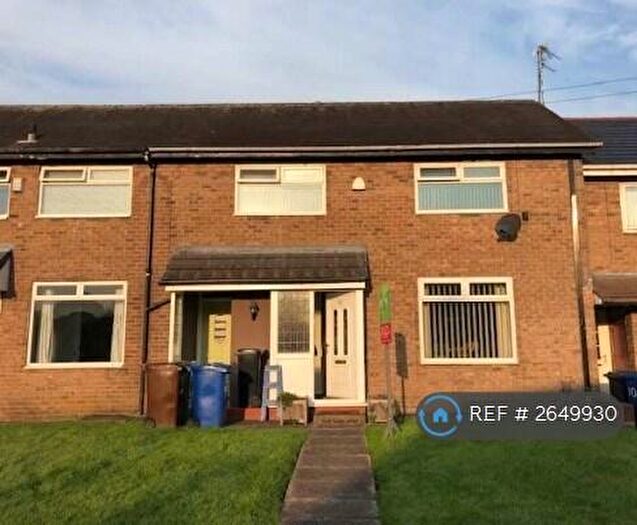 3 Bedroom Terraced House To Rent In Wyre Close, Whitefield, Manchester, M45