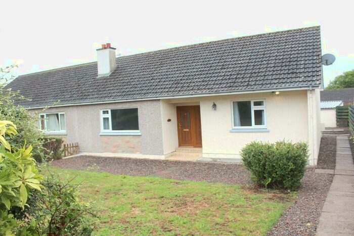 3 Bedroom Semi-Detached Bungalow To Rent In Glengarry Road, Inverness, Inverness-Shire, IV3