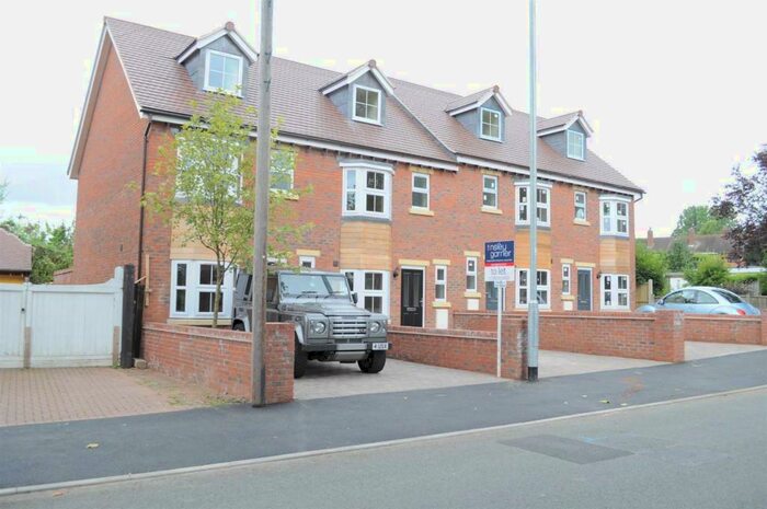 3 Bedroom Mews To Rent In Oulton Row, Oulton Road, Stone, ST15