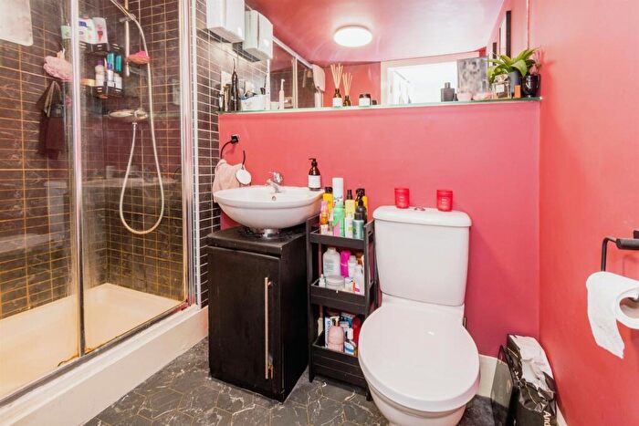 1 Bedroom Flat For Sale In Andersons Road, Southampton, SO14